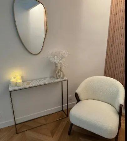 Modern Center With Big Terrace *